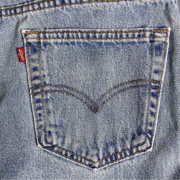 Vintage Levi’s 505 Straight Leg Jeans - Picture 5 of 10